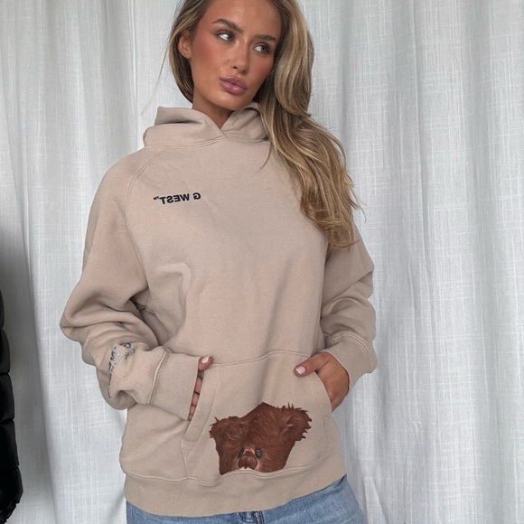 Oversized tan hoodie with bear print - Picture 1 of 2